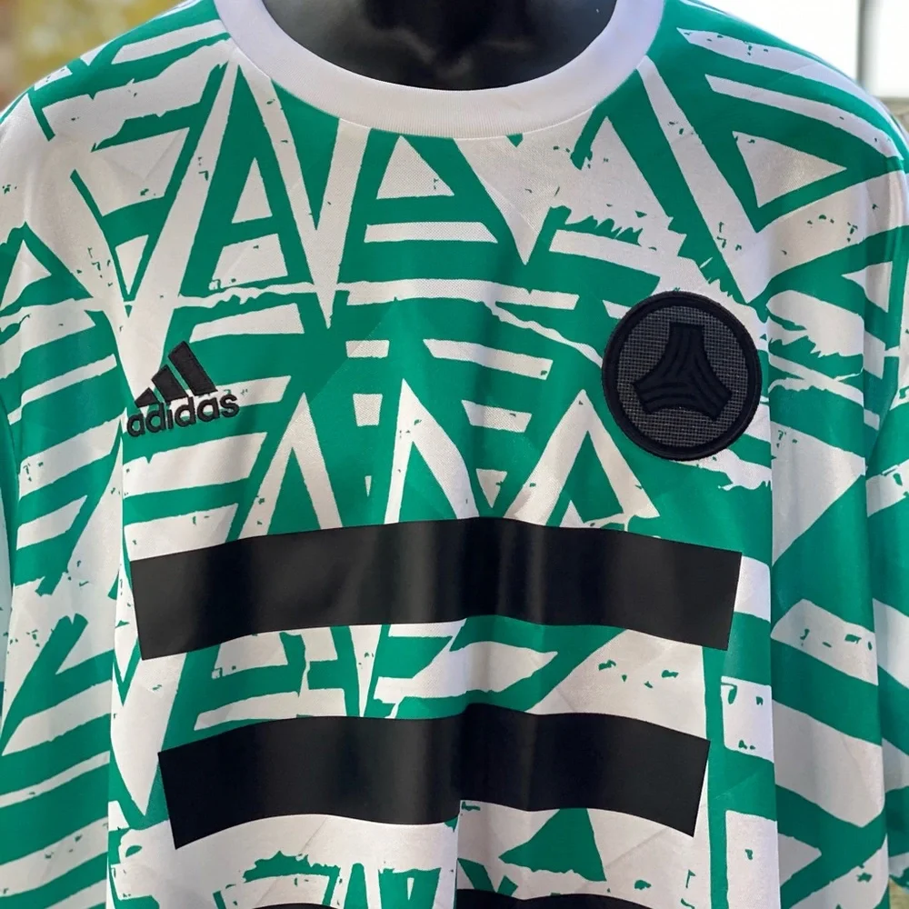 ADIDAS TAN‎ DNA GRAPHIC NUMBER 10 SOCCER JERSEY 2XL